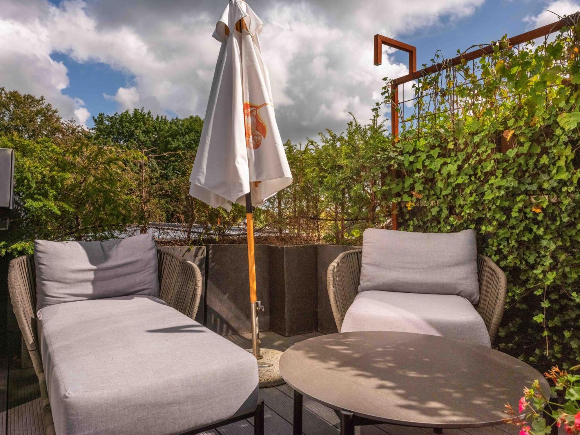 Restaurant Hotel Merlet Schoorl Bagian luar foto